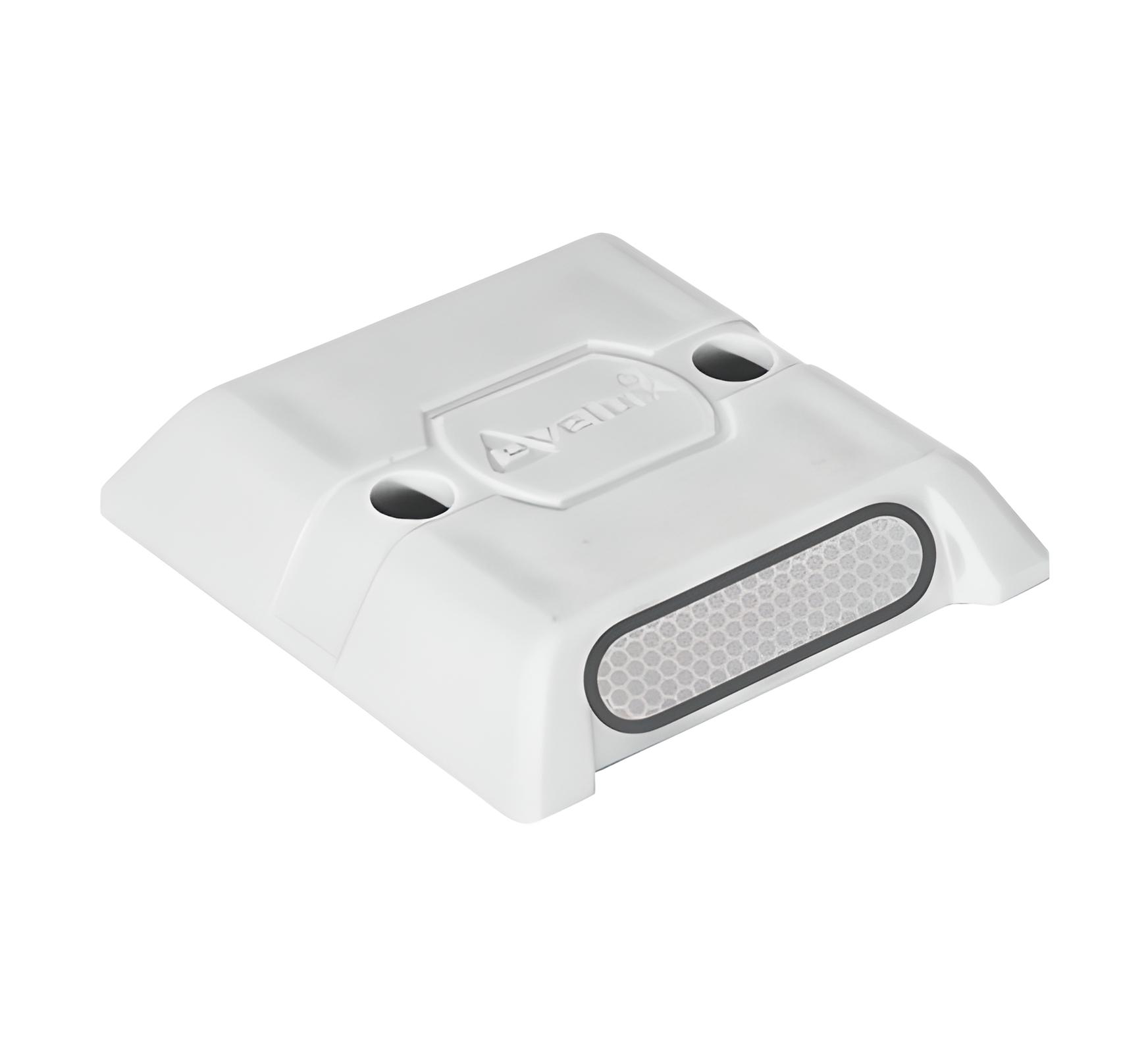 ROAD MARKING BUTTON WHITE